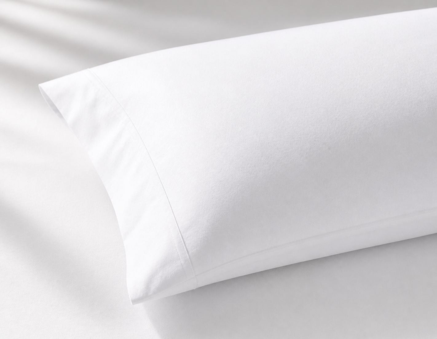 Funda de almohada blanca